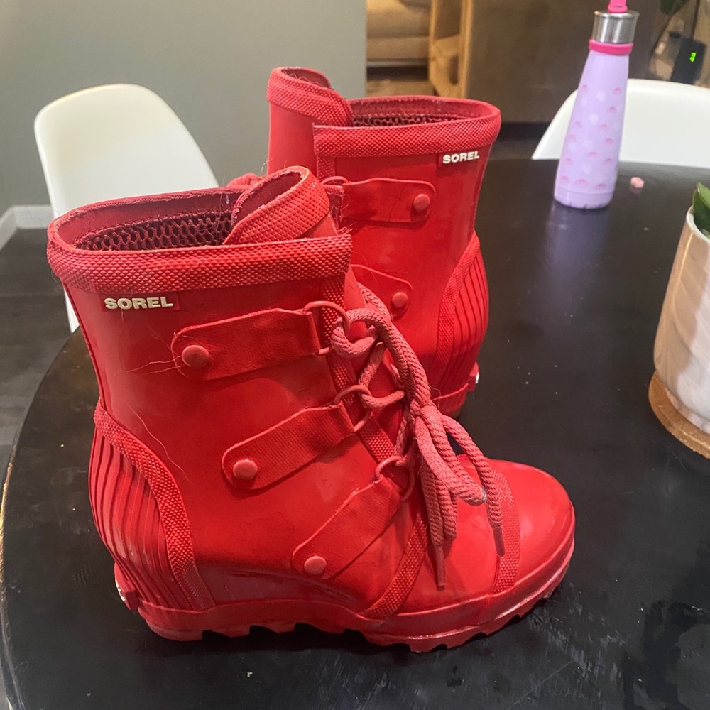 Sorel wedge rubber rain boots